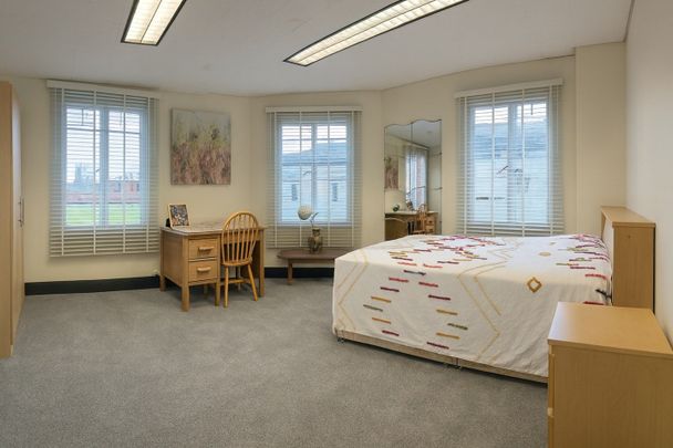 Room in a Shared Flat, Upper York Street, BS2 - Photo 1