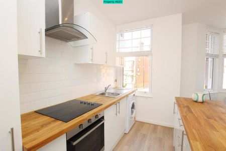 3 bedroom flat to rent - Photo 5