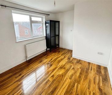 3 bedroom terraced house to rent - Photo 6