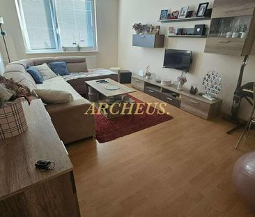 Nájom - ZREKONŠTRUOVANÝ 2 - IZBOVÝ BYT, 62M2, HUMENNÉ - Photo 4