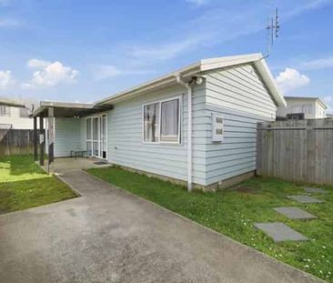 Sunny three bedroom home - Photo 4