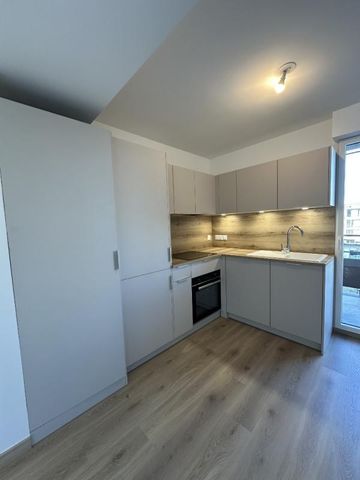 Location Appartement 3 pièces Meublé 72m² MERIGNAC 33700 - Photo 2