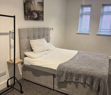 1 bedroom house of multiple occupation to rent - Photo 2