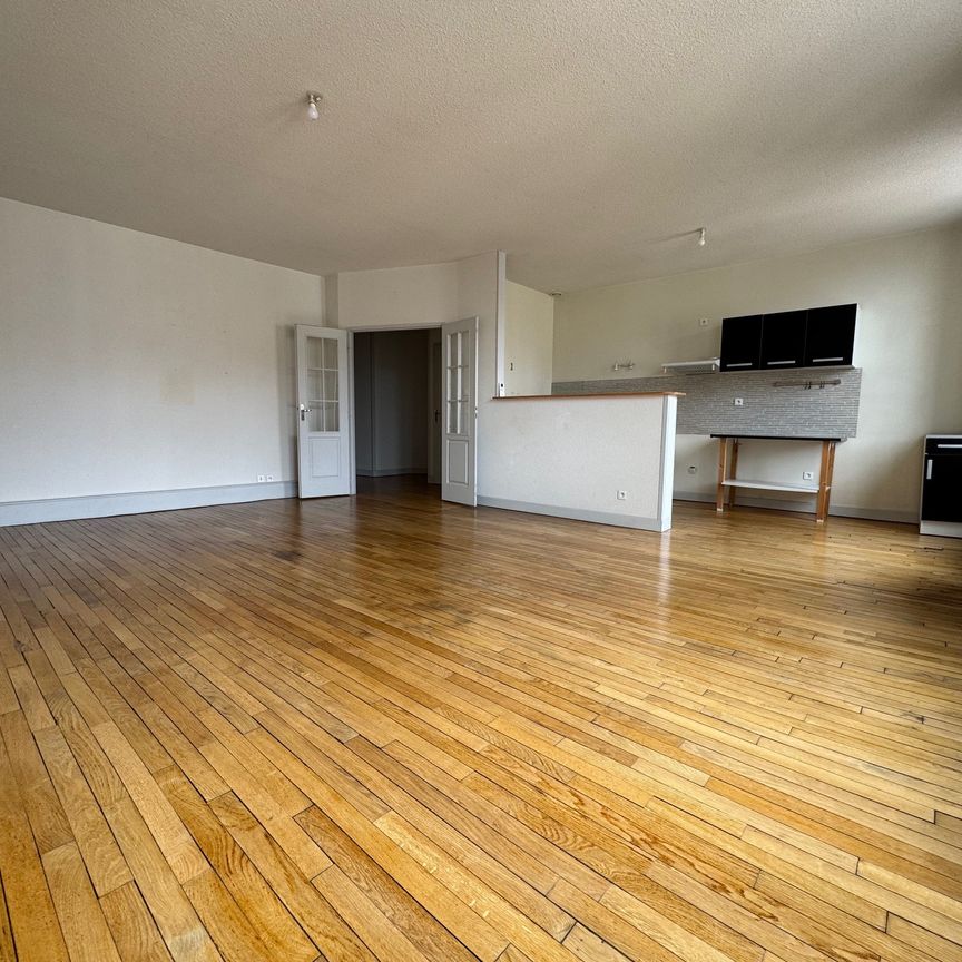 Location Appartement 3 pièces 89m² AIXE SUR VIENNE 87700 - Photo 1