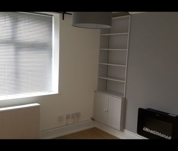 1 Bed Flat, Consulate House, SO14 - Photo 3