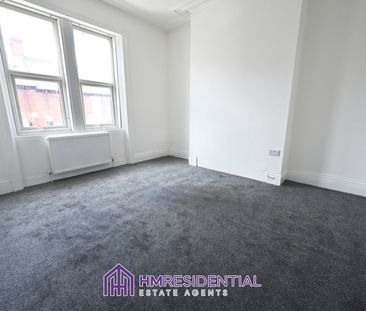 3 bedroom first floor flat available on Croydon Road, Arthurs Hill,... - Photo 4