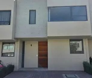 Renta Zona Ziré/zakia | Casa En Condominio Con Alberca Y Gym - Photo 1
