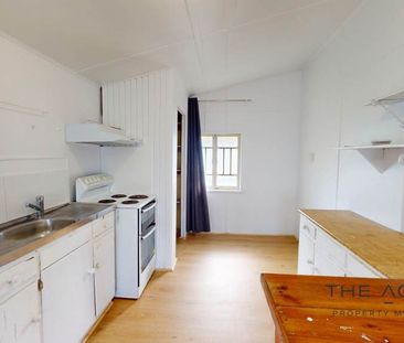 Charming Central Yeppoon Home – Freshly Updated & Ready to Move In! - Photo 5