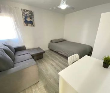 Calle del Mar de las Antillas, Madrid, Community of Madrid 28033 - Photo 1