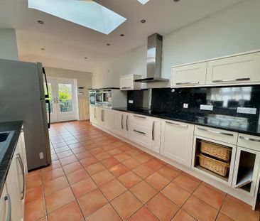 6 bedroom semi-detached house to rent - Photo 4