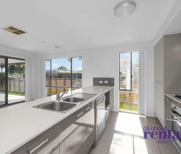 Equipped With Lakeside Views - Cascades On Clyde! - Photo 4