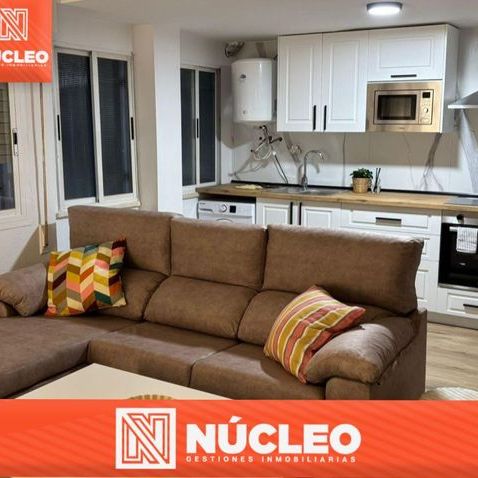 Alquiler de piso en Calle Huesca - Photo 1