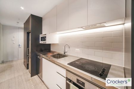 Pet friendly two bedroom unit at ALTRO - 1 WEEK FREE - Photo 4