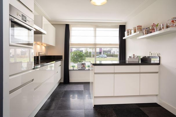 Te huur: Huis Bijsterveldenlaan in Tilburg - Foto 1