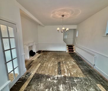 Chaddesley Wood Road, BH13 7PN, Poole - Photo 2