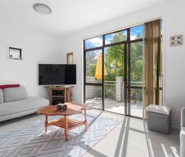 Modern 1-Bedroom Apartment in Albany’s Premier Complex - Photo 5