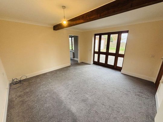 5 bedroom house to rent - Photo 1