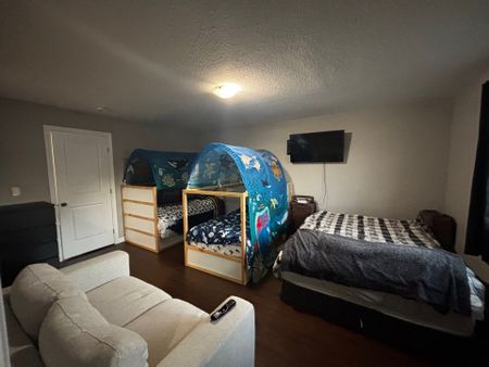 For Lease - 1427 Monarch Drive, Kingston, Ontario - Photo 3