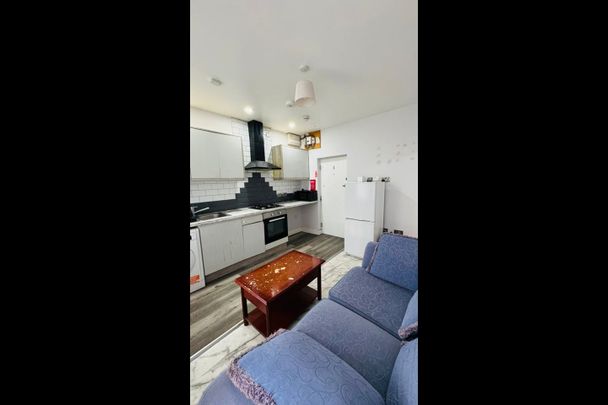 1 Bed Flat, Streetly Road, B23 - Photo 1