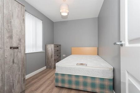 26 St. Albans Gardens, Belfast, BT9 5DR - Photo 4