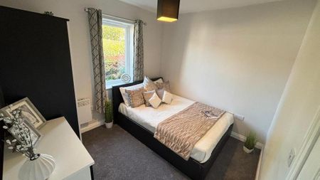 2 bedroom flat to rent - Photo 4
