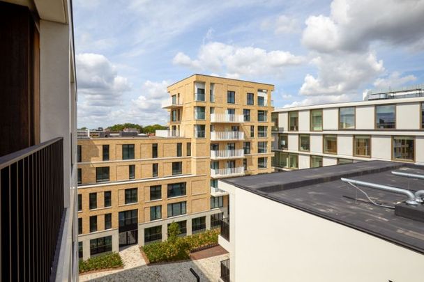 Roeselare-Centrum : midden in het centrum is dit prachtig gelegen appartement type 2 slaapkamers. - Photo 1