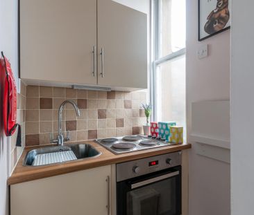 1148L - Viewforth Gardens, Edinburgh, EH10 4ET - Photo 2