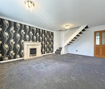 2 bedroom Semi-detached house to rent - Photo 1