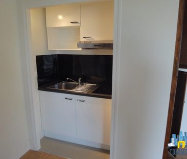 Location Appartement 1 pièce 28m² COURBEVOIE 92400 - Photo 2