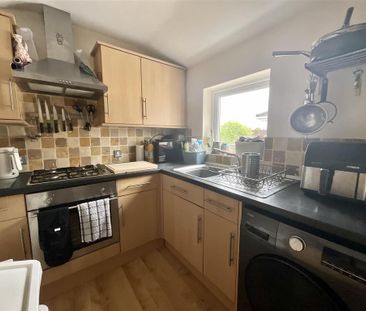 2 bedroom apartment to rent - Photo 6