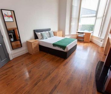 Deane Road, L7 - Photo 5