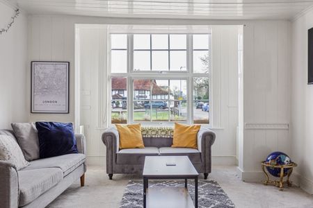 3 bedroom semi-detached house to rent - Photo 2