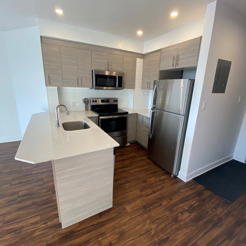 208 - 5475 Westminster, Côte-Saint-Luc - Photo 1