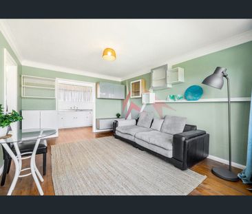 Charming 1 bedroom home in a serene Queanbeyan location - Photo 1