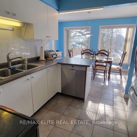 Detached Home For Lease | N9253423 - Photo 1