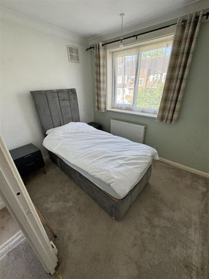 3 bedroom house share to rent - Photo 1