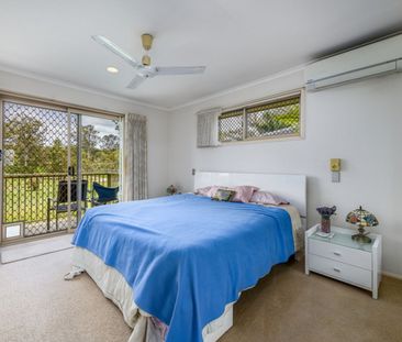 CHARMING 3 - BEDROOM TOWNHOUSE ON THE GOLF COURSE IN HELENSVALE - Photo 5