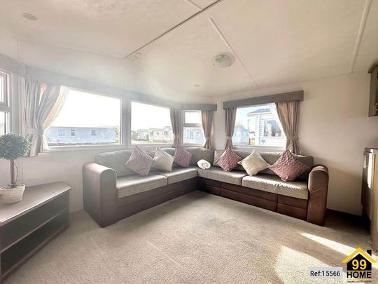 3 bedroom park home to rent - Photo 1