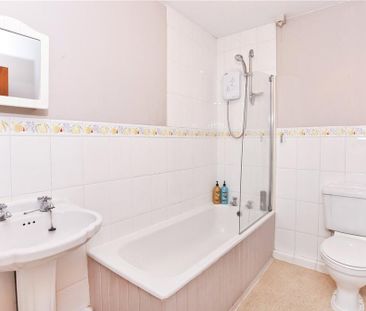 2 bedroom terraced house to rent - Photo 4