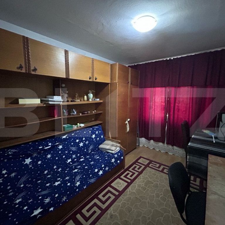 Apartament cu 3 camere, 78 mp, parter, zona 1 Mai - Photo 1