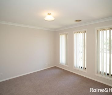 56 Yarrawah Crescent, Bourkelands, NSW 2650 - Photo 4