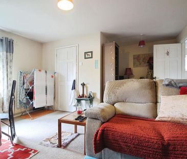 2 bedroom maisonette to rent - Photo 1