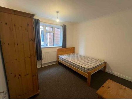 Portswood Avenue, Southampton, SO17 - Photo 3