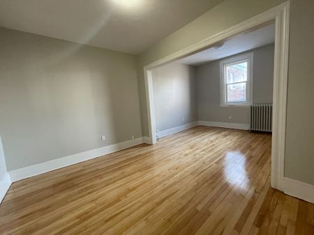 For Lease - 6 Russell Street Unit# 3, Smiths Falls, Ontario - Photo 2