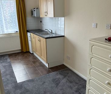 Room in a Shared House, Woolstone Road, SE23 - Photo 3