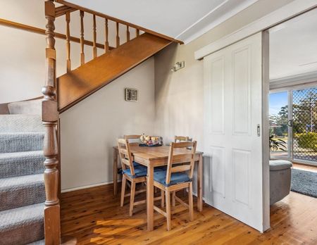 Five Bedroom Spacious Family Home in Ideal Location for lease - Photo 5