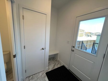 3 Bedroom Upper Unit in Brighton - Photo 5