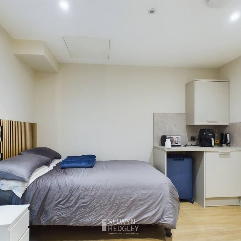 Property to rent - Photo 1