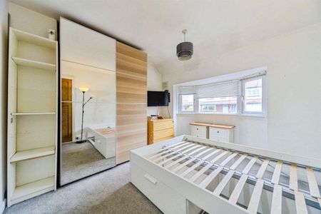 Burley Wood Crescent - Photo 3