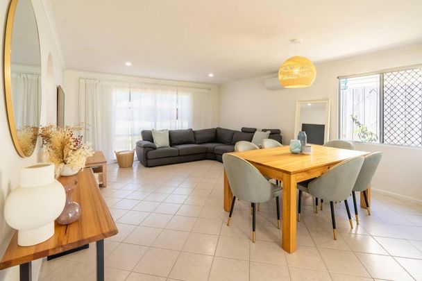 Coastal Hamptons Retreat - Photo 1